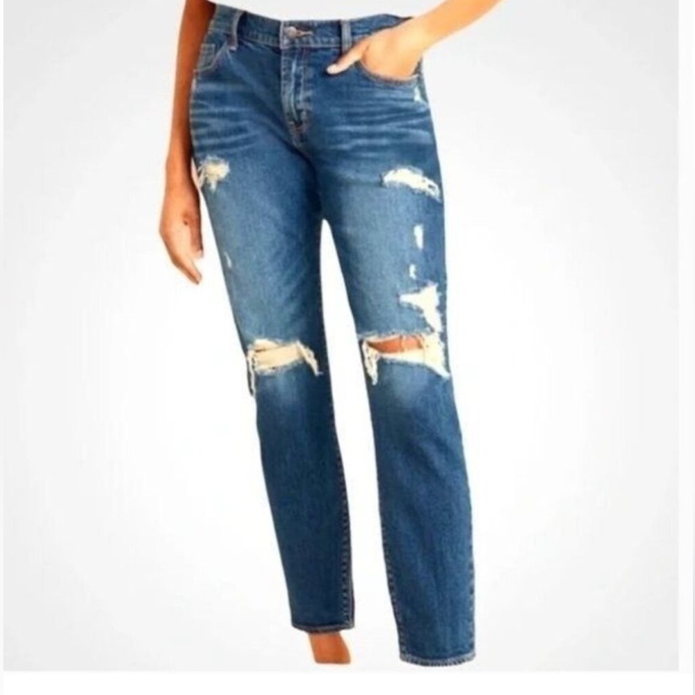 Old Navy mid rise boyfriend jeans